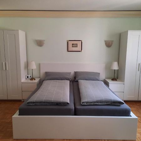 Alte Bahnhofstrasse 12 Apartment คาร์ลชตัดท์ ภายนอก รูปภาพ