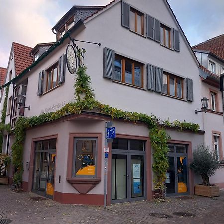 Alte Bahnhofstrasse 12 Apartment คาร์ลชตัดท์ ภายนอก รูปภาพ