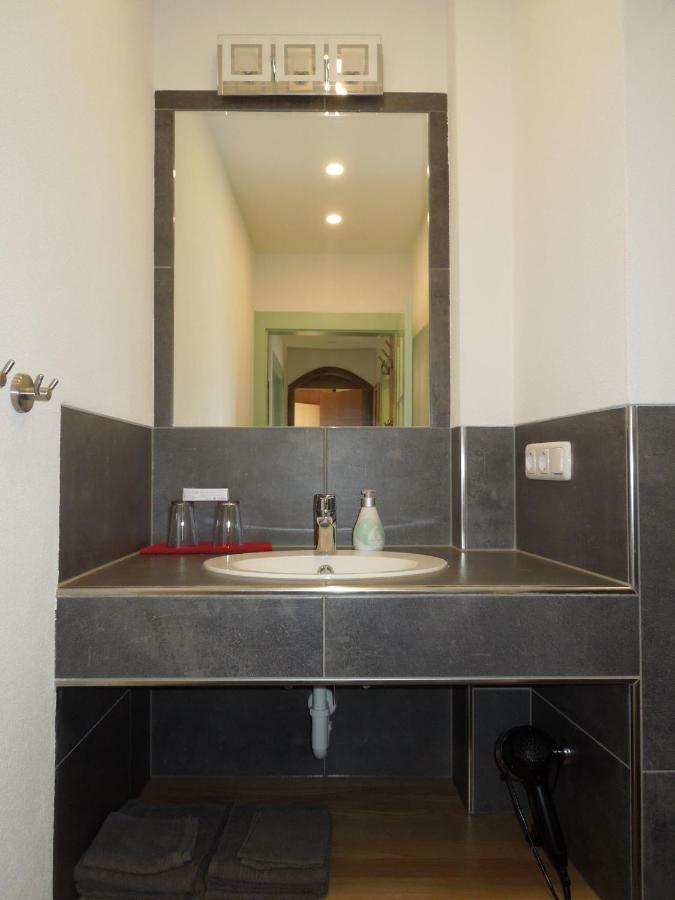 Alte Bahnhofstrasse 12 Apartment คาร์ลชตัดท์ ภายนอก รูปภาพ